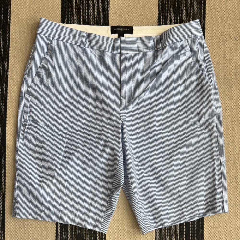 Banana Republic Short Women's Seersucker Gingham Bermuda Summer Shorts Size 8